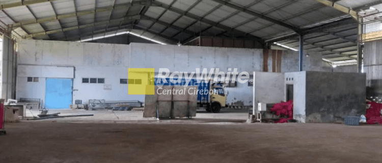 Gudang Sewa di Gebang Ilir, Cirebon 1.260 M2 Bagus SHM 1