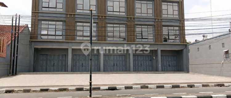For Sale and For Rent New 3-Storey Shop House in a Strategic Area in the Center of Majalengka City 1
