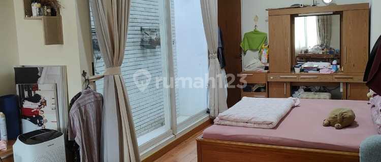 Comfortable and Elegant Residence at Sutera Flamboyan, Close to Alam Sutera Mall &amp; Toll Road Access. 1