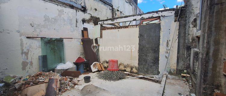 Rumah Duren Tiga Pancoran Lokasi Strategis Sedang Dalam Tahap Renovasi 1