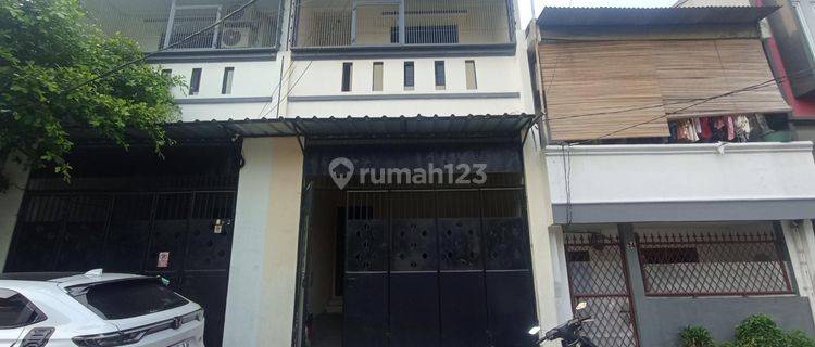 Disewakan Rumah 3 Lantai Siap Huni Pademangan 1