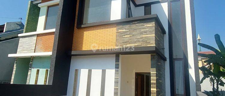 Rumah 2 Lantai Luas Tanah 120 Meter Di Pedurungan, Panda Utara 1