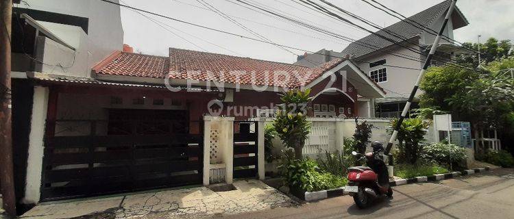 Rumah Menarik Di Lokasi Jaksel Strategis Cidodol 1