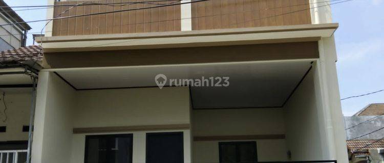 Jual Rumah 2 Lantai Kamar Tidur 3 Di Taman Harapan Baru Bekasi 1