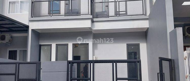 Rumah 2 Lantai Siap Huni Di Kencanaloka Bsd City 1