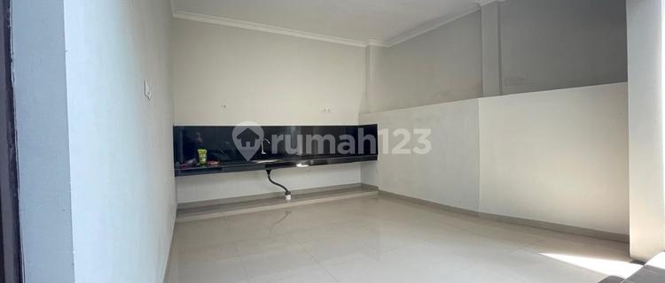 For sale quickly, ready-to-occupy house in Tarogong Kaler, Garut, strategic location + swimming pool, best price. 1