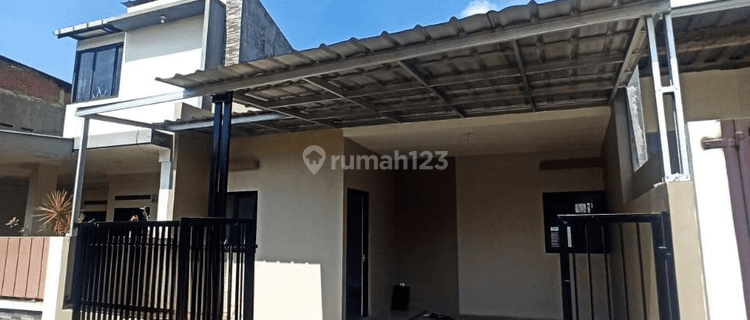 Dijual Rumah Baru Renovasi 2 Lantai Lokasi Strategis Dan Nyaman Harga Murah 1