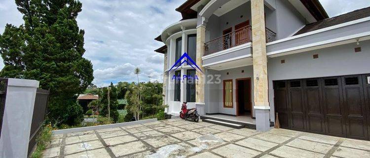 Dijual Rumah Mewah Luas di Setiabudi Lokasi Ok Design Kereen Harga Terbaik 1