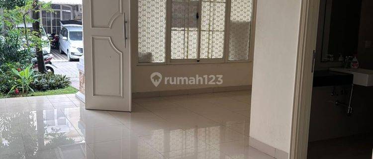 Dijual Rumah Cluster Eropa Green Lake City Jakarta Barat 1