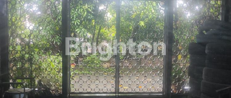 Ruang Usaha Butuh Renovasi Area A Yani Pusat Kota Semarang 1