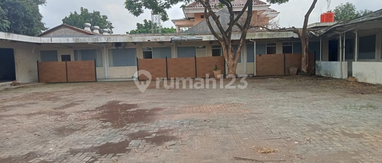 Ready-to-Use Business Space Area Undip Banyumanik Semarang 1