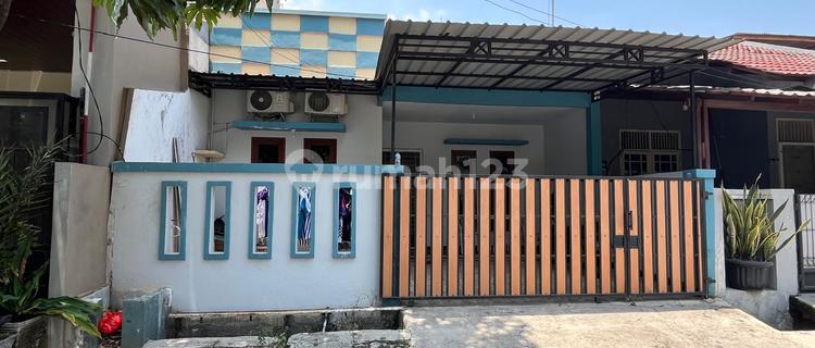 Dijual Rumah Semi Furnish di Bulevar Hijau, Kota Harapan Indah,  Bekasi Barat 1