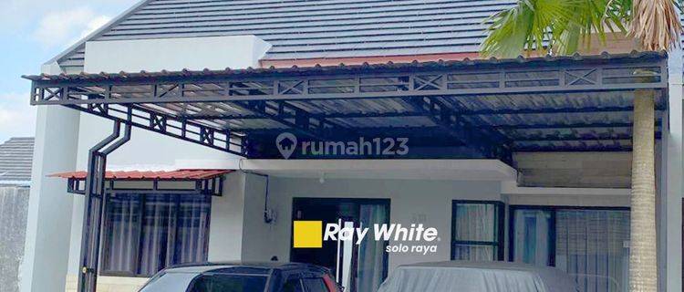 Rumah Wirogunan Kartasura Dekat Pintu Tol 1