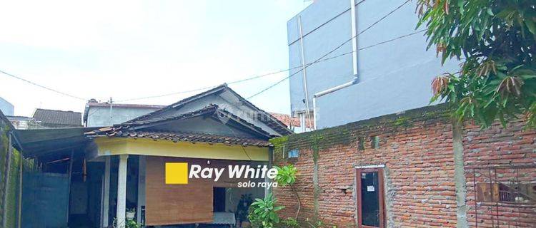 Rumah Semanggi Pasar Kliwon Dekat  Rumah Sakit  1