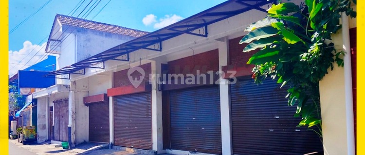 Strategic Spacious Shop House in Batik Laweyan Business Area, Surakarta 1