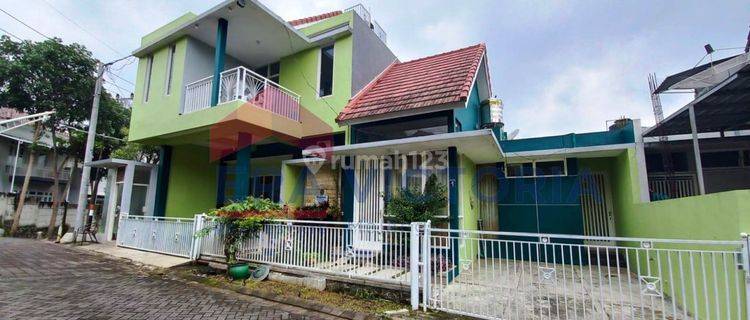 Dijual Rumah Villa Batu Furnished Terawat Cantik 1