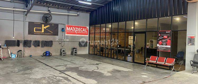 Sewa Ruang Usaha Ex Car Wash 1,040m2, Kemanggisan, Palmerah, Jakarta Barat 1