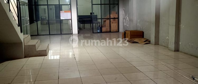 For Rent: Shop House in Sudirman, Central Bandung City. 1
