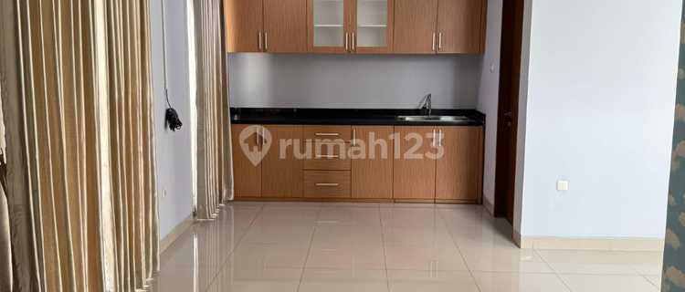 Disewakan: Rumah Di Setraduta Bandung 1