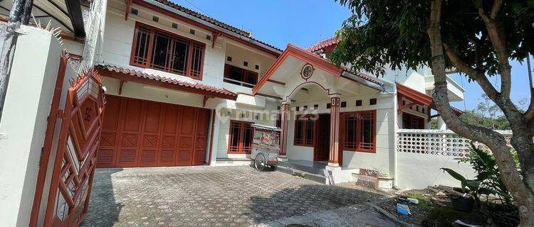 Disewakan/Dijual Rumah 10kmr Di Area Sarijadi 1