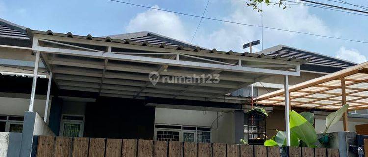 Rumah Cantik Siap Huni di Arcamanik Cisaranten Kulon Terawat 1