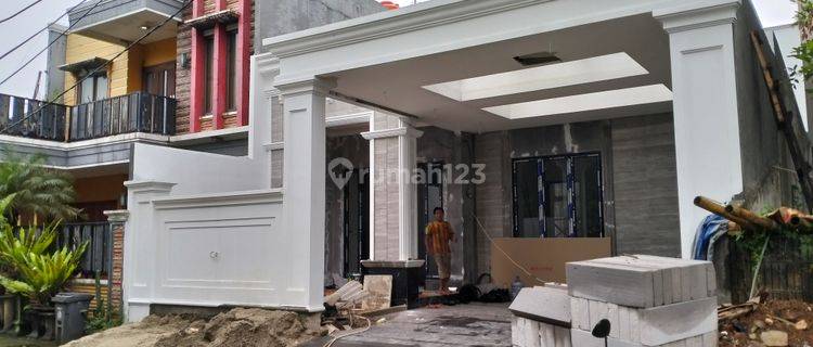 Rumah Tinggal Dengan Design American Classic Depan Taman di Griyaloka Bsd City 1