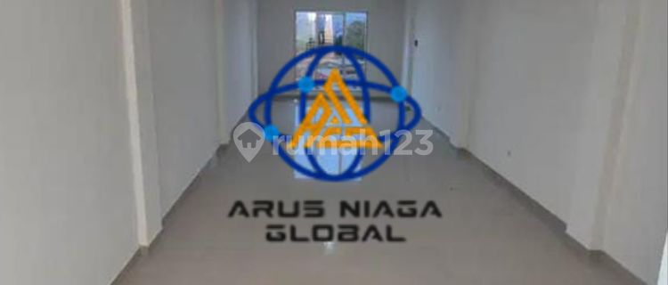 For Rent: 3 Adjacent Shop Houses in Jatiwaringin, Bekasi 1