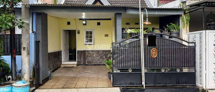 Rumah Dijual Bagus Minimalis Cemorokandang, Malang 1