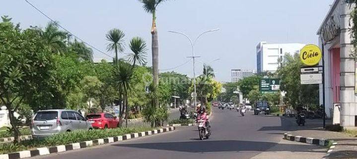 Ruko 3 Lantai Lokasi Strategis Cocok Buat Kantor,  Apotik Di Galuh Mas Karawang 
 1