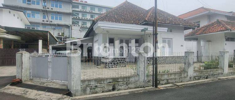 Rumah Heritage harga di bawah NJOP di Sayap Riau Bandung 1