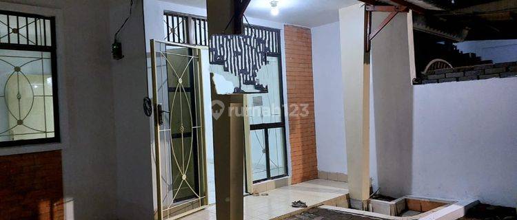 Dijual Cepat Rumah Di Kencana Loka BSD 1