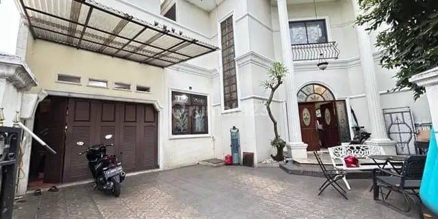 Dijual Rumah Mewah Furnished di Griyaloka 2, Bsd Tangerang 1