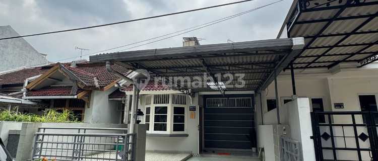 For Sale Ready-to-Occupy Furnished House in Sector 1B, Gading Serpong 1