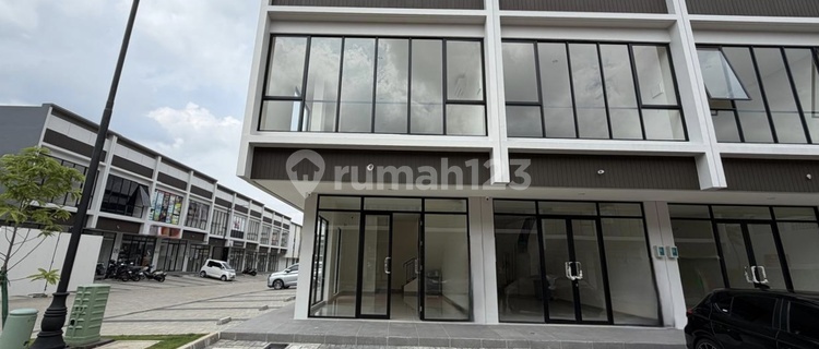 [EN] For Rent: 2-Story Corner Shophouse in Sorrento East, Gading Serpong 1