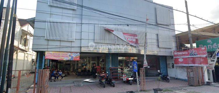 BANGUNAN SHOWROOM MURAH DI 0 JALAN PUSAT KOTA TULUNGAGUNG LELANG 1