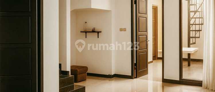 For rent, 2-story house in AMAN complex, ready to use in Mekarwangi. 1