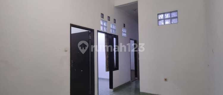 For Sale: House in Taman Kopo Indah 3, Favorite Cluster 1