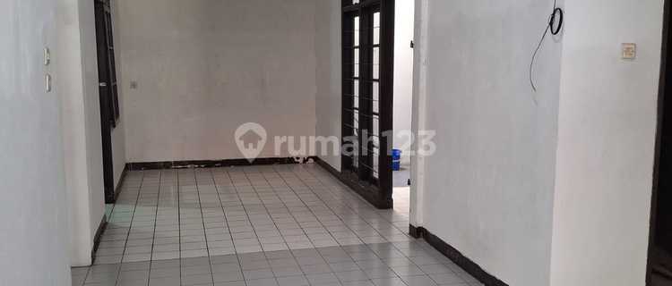 Disewakan Rumah Siap Huni di Taman kopo Indah TKI 1 1