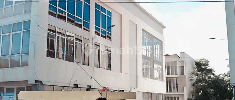 New 3-Story Shop House in Gununganyar Rungkut Area 1