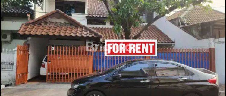 Rumah Semi Furnish Di Barata Jaya Dekat Pucang, Ngagel 1