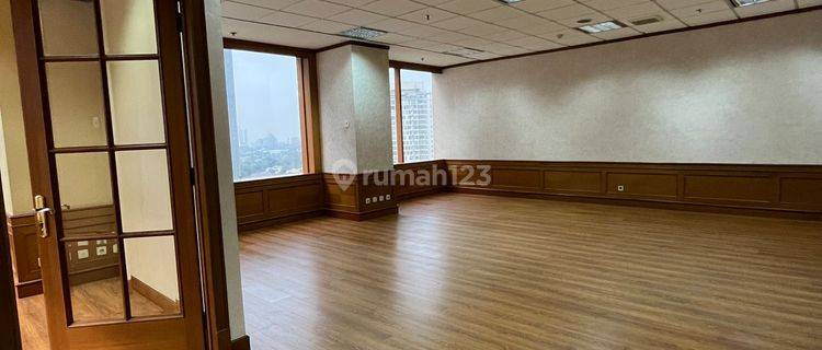 Ruang Kantor Semi Furnished Siap Pakai Menara Sudirman Lh 112  1