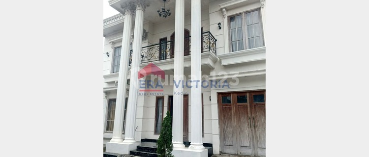 Ready-to-Occupy House 6 Minutes from Gambiran Hospital, Kediri City 1