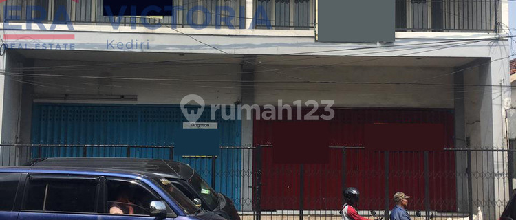 2-Story Shop House for Rent in Mojoroto, Kediri City 1