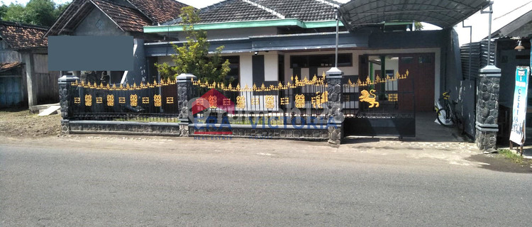 DIJUAL Rumah di Sukomoro Nganjuk Cocok Untuk Usaha Rumah Kos, Untuk Kantor Maupun Tempat Tinggal, 5 Menit ke Pintu TOL 1