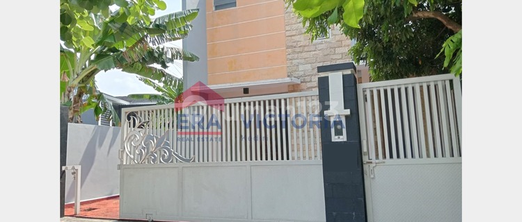 Rumah Full Furnished 2 Lantai Dilengkapi Taman & Gazebo di Perbon Tuban 1