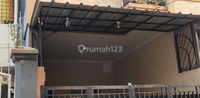 Rumah Murah 2lt di Jl Tanjung Duren Dalam, Tanjung Duren Selatan 1