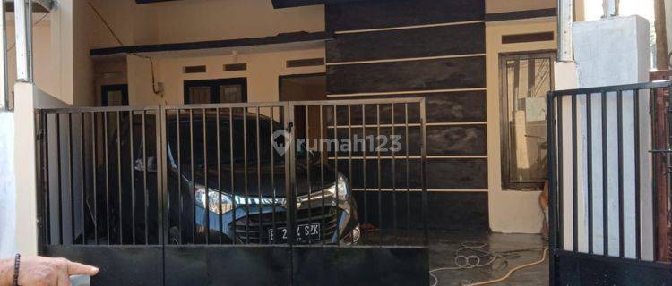 Dijual Cepat Rumah Bagus Dan Strategis di Limo Kota Depok 1