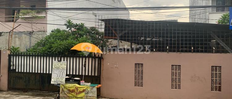 Strategic House, Priced Only for the Land, East Tanjung Duren (Ste) 1