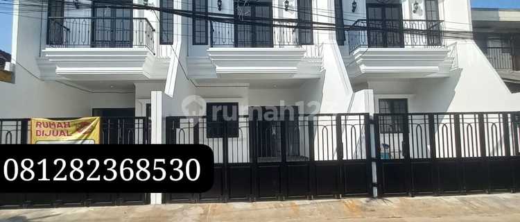 Rumah Baru Classic Ready di Jakarta Timur 1