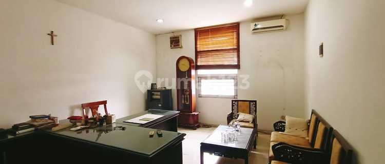 Ruko Strategis 3 Lantai Jl Sederhana Sukajadi 1
